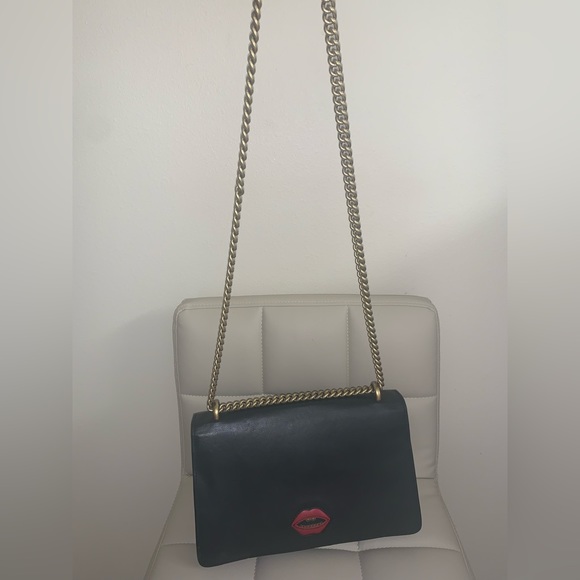 AUTH GUCCI BLACK MED GG MARMONT HEART ANTIQUE GOLD CHAIN CROSS BAG - Picture 4 of 6